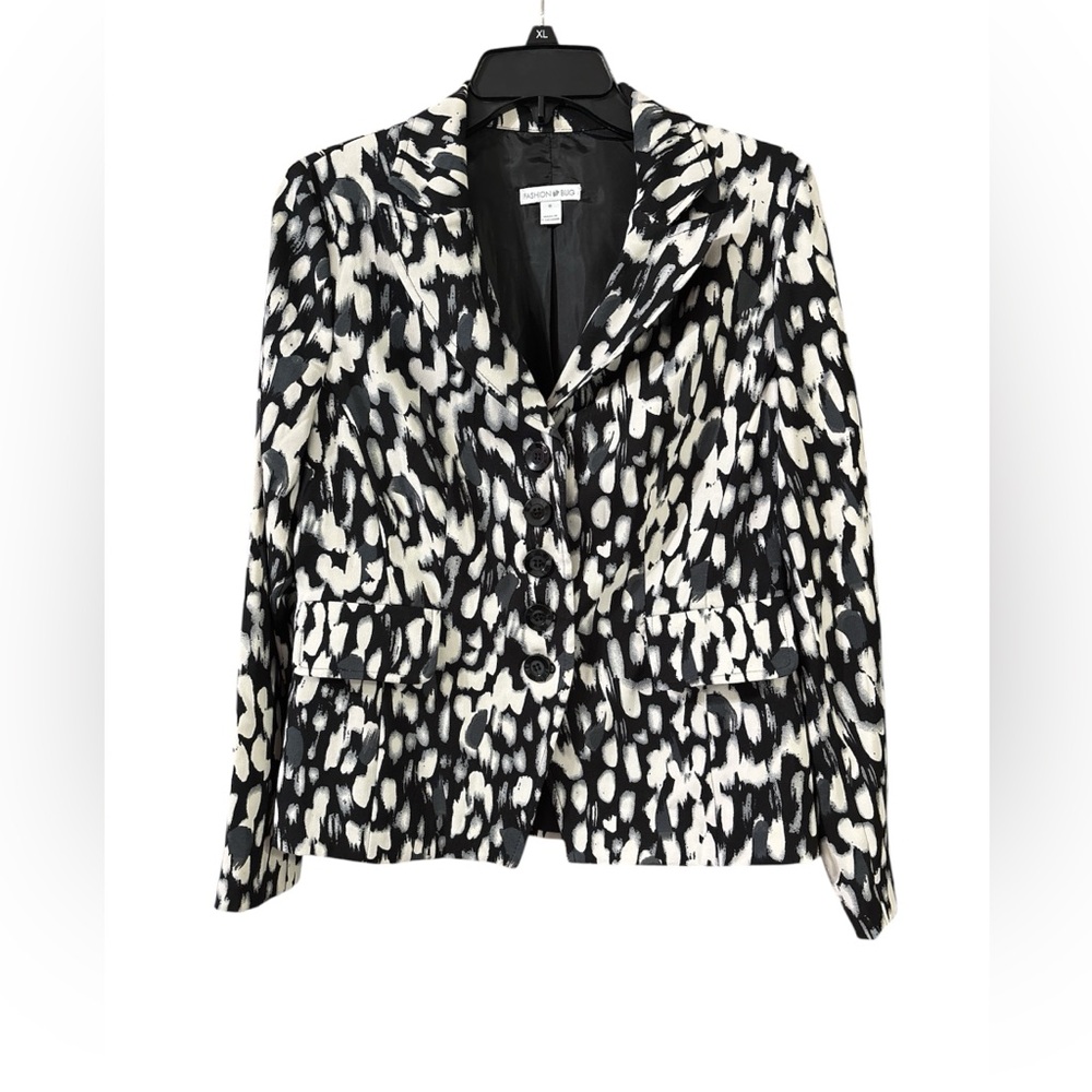 Y2K Black White & Gray graphic print jacket size 6
